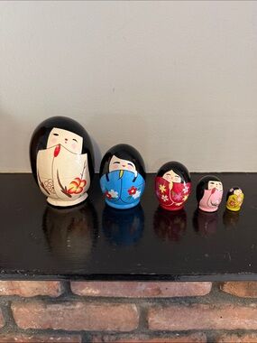 Hand-Painted Kokeshi Nesting Dolls Set - Multicolor